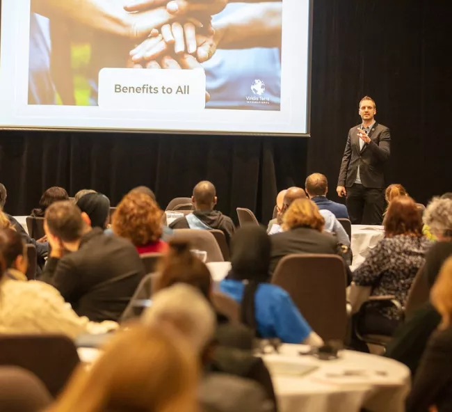 Président Martin Beaudoin Nadeau au Forum International.